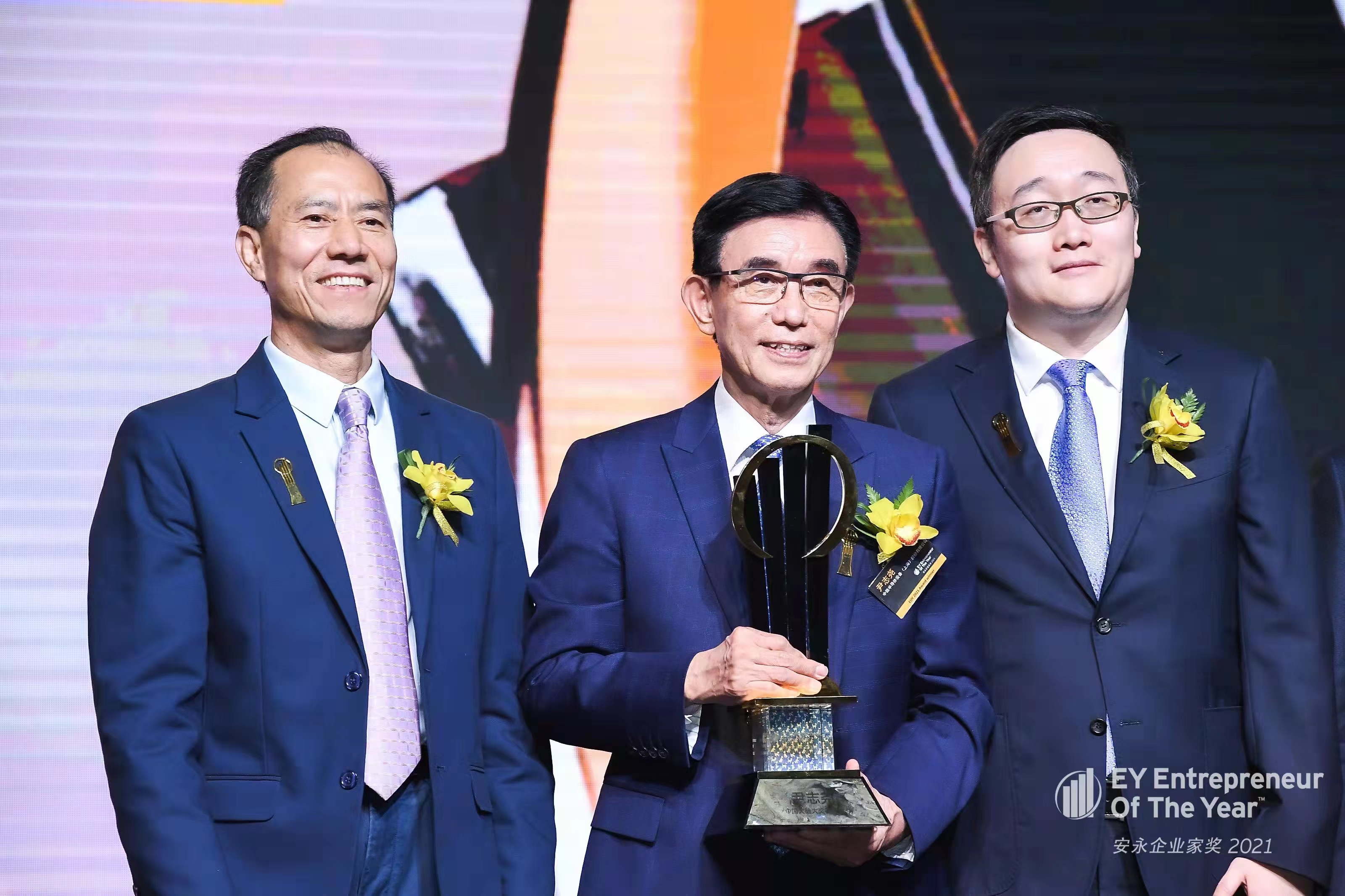 b85607d9d9a24536862a5ef67e9a7dfa